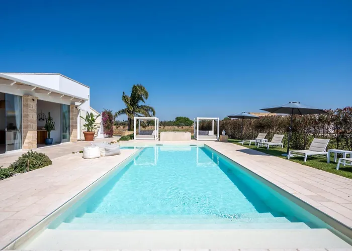 Lucia - Exclusive Private Pool غالّيبولي